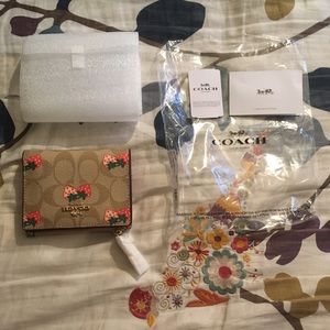 Coach Small Snap Wallet